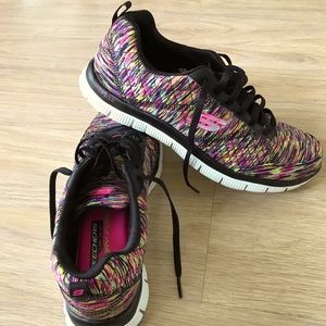 Skechers memory foam athletic shoe